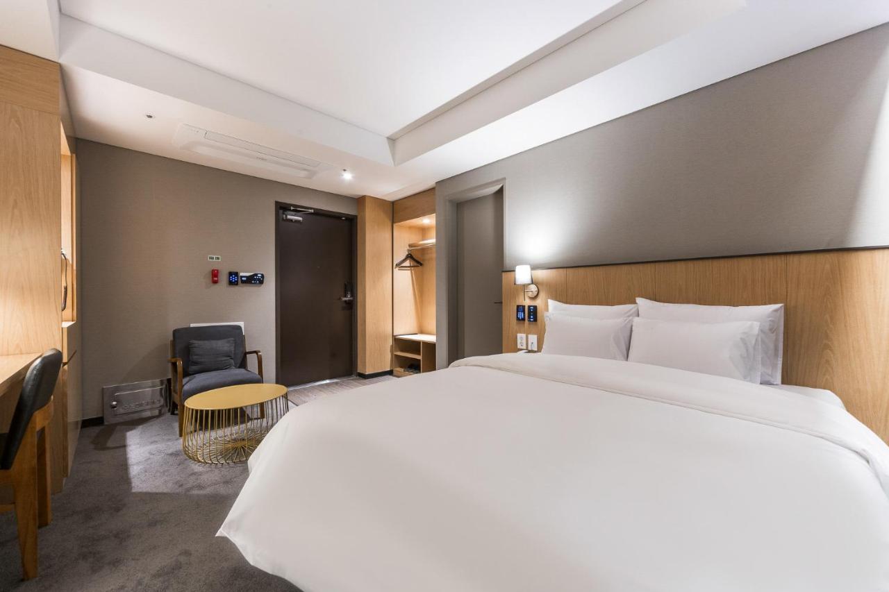 Gwangju Hound Hotel Gwangju Metropolitan City Extérieur photo