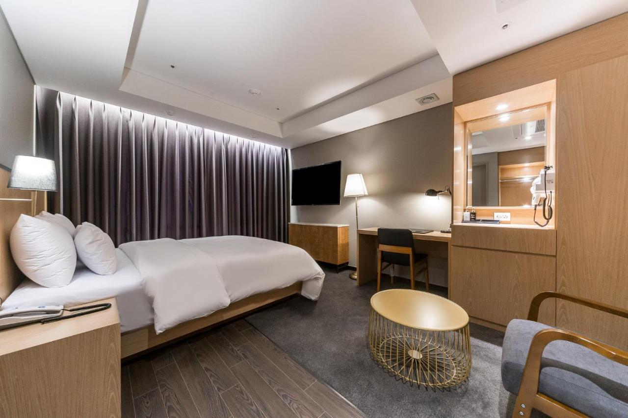 Gwangju Hound Hotel Gwangju Metropolitan City Extérieur photo