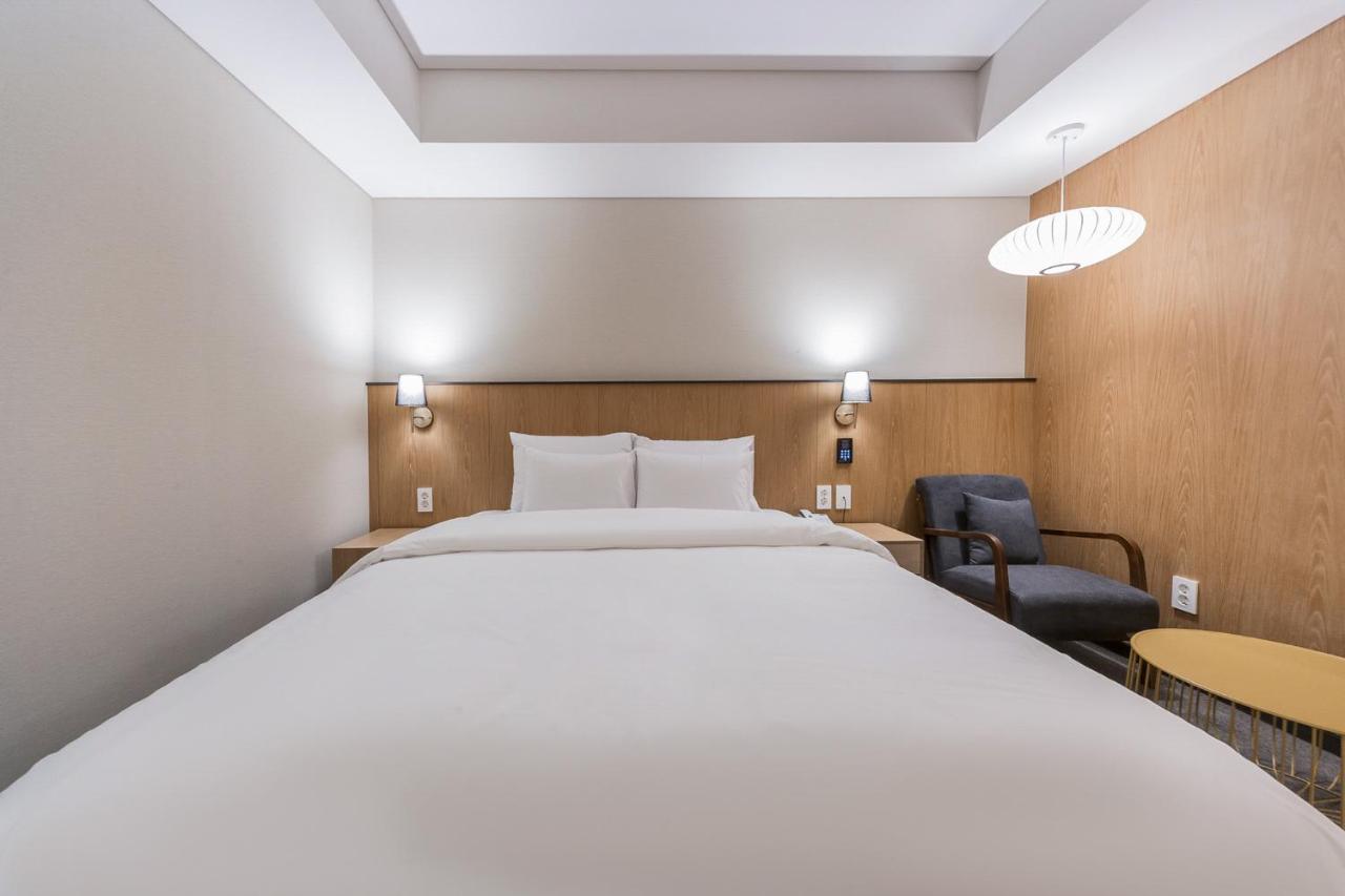 Gwangju Hound Hotel Gwangju Metropolitan City Extérieur photo