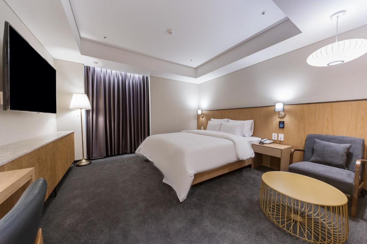 Gwangju Hound Hotel Gwangju Metropolitan City Extérieur photo