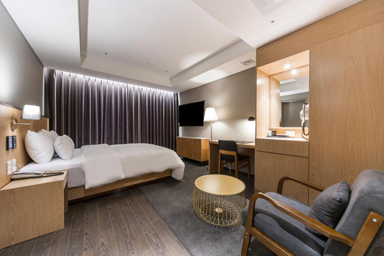 Gwangju Hound Hotel Gwangju Metropolitan City Extérieur photo
