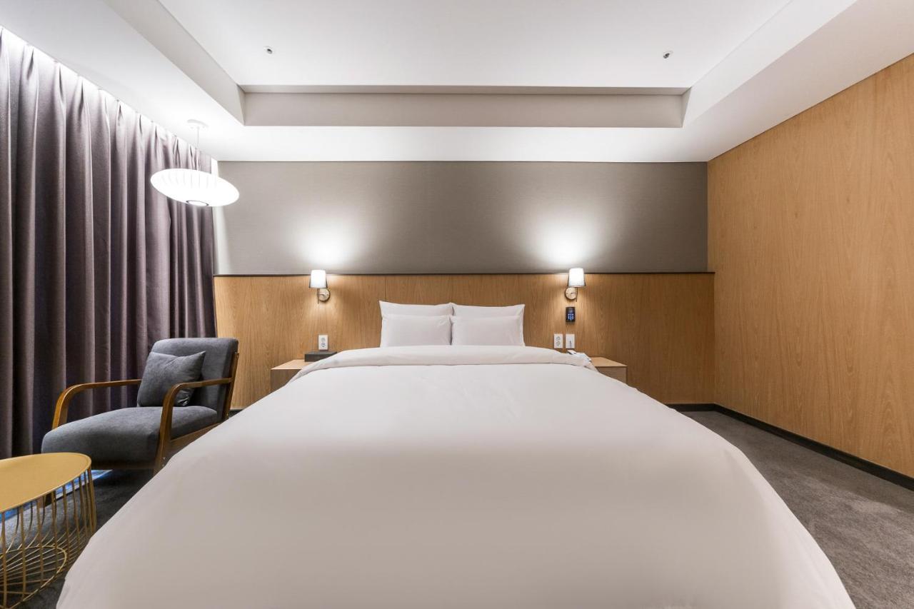 Gwangju Hound Hotel Gwangju Metropolitan City Extérieur photo