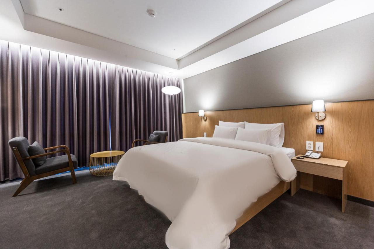 Gwangju Hound Hotel Gwangju Metropolitan City Extérieur photo